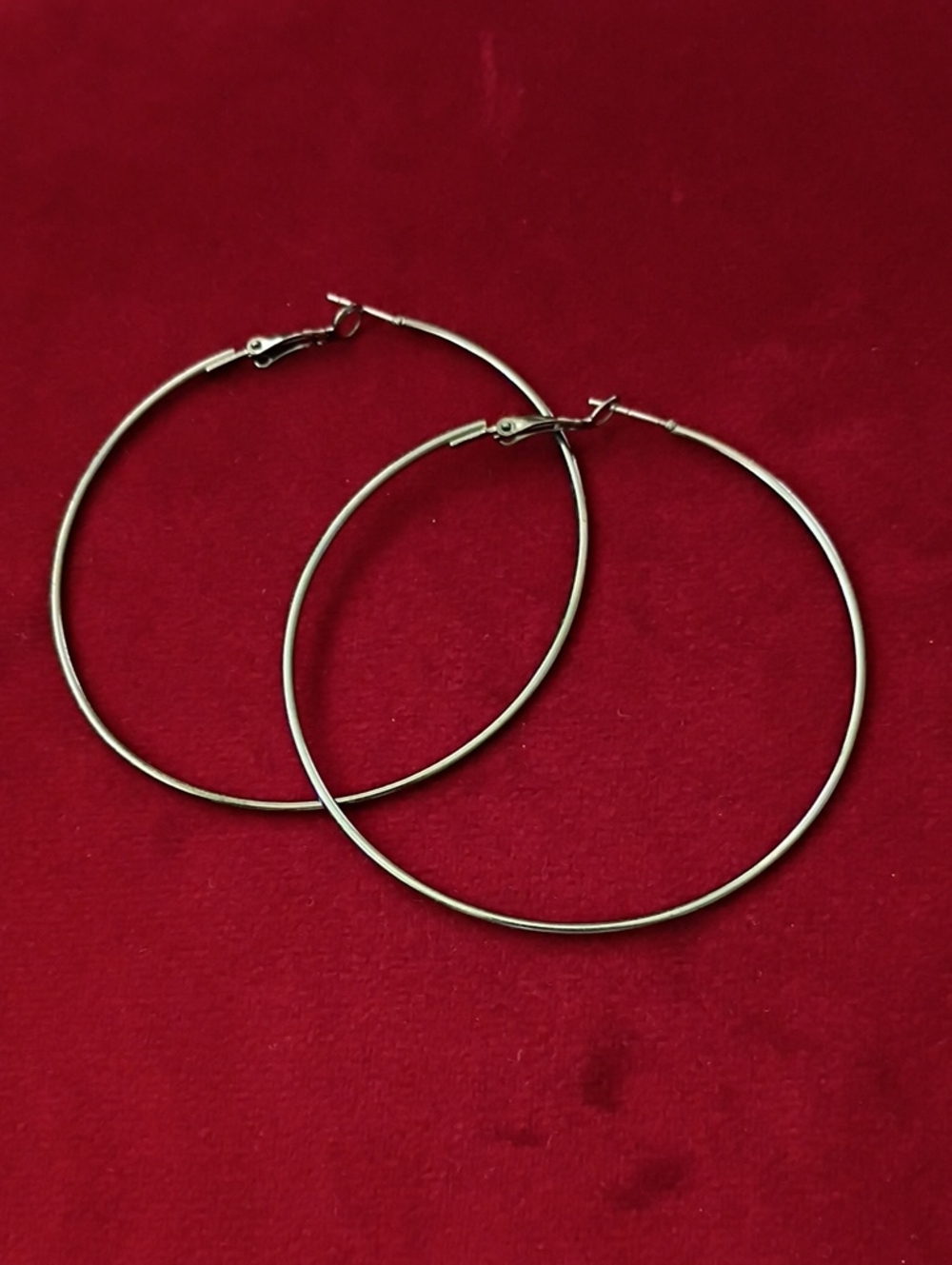 Classic Black Tone Hoop Earrings - Elegant Everyday Style